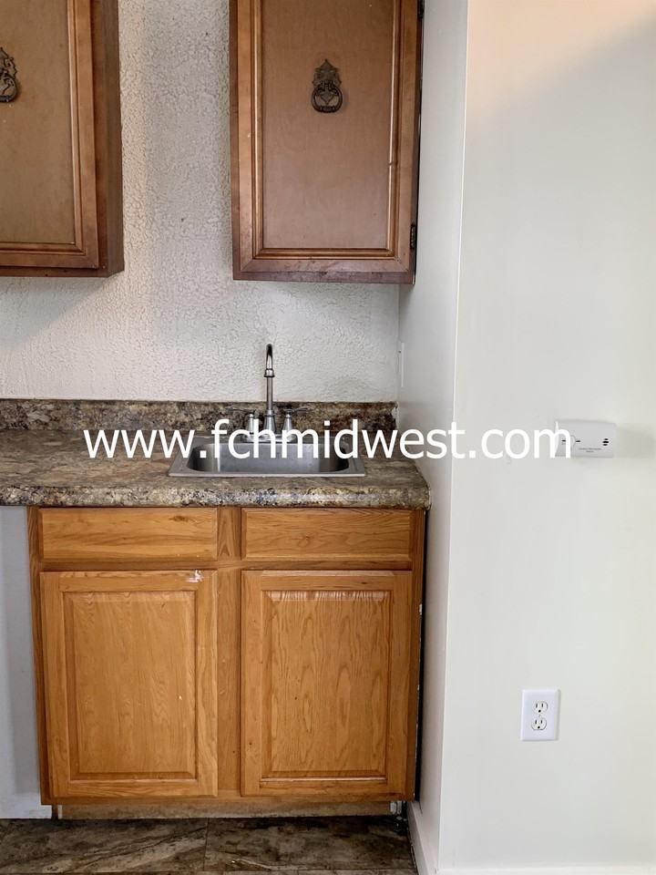 1013 Stophlet Street - 21 #21 - Photo 2 of 7
