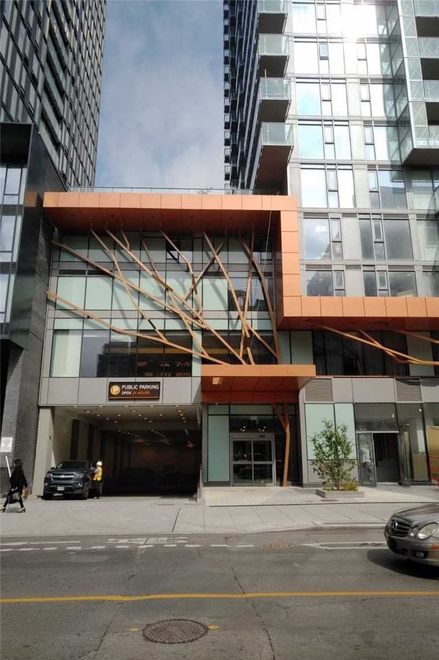 50 Wellesley Street East #3911