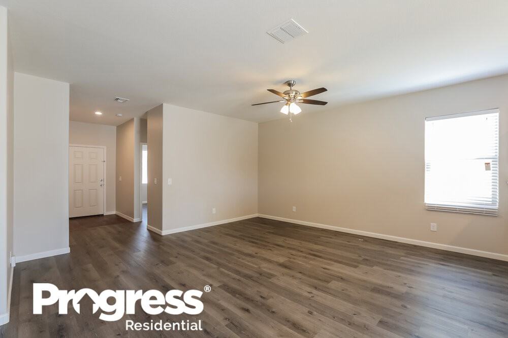 8145 W Encinas Ln - Photo 3 of 21