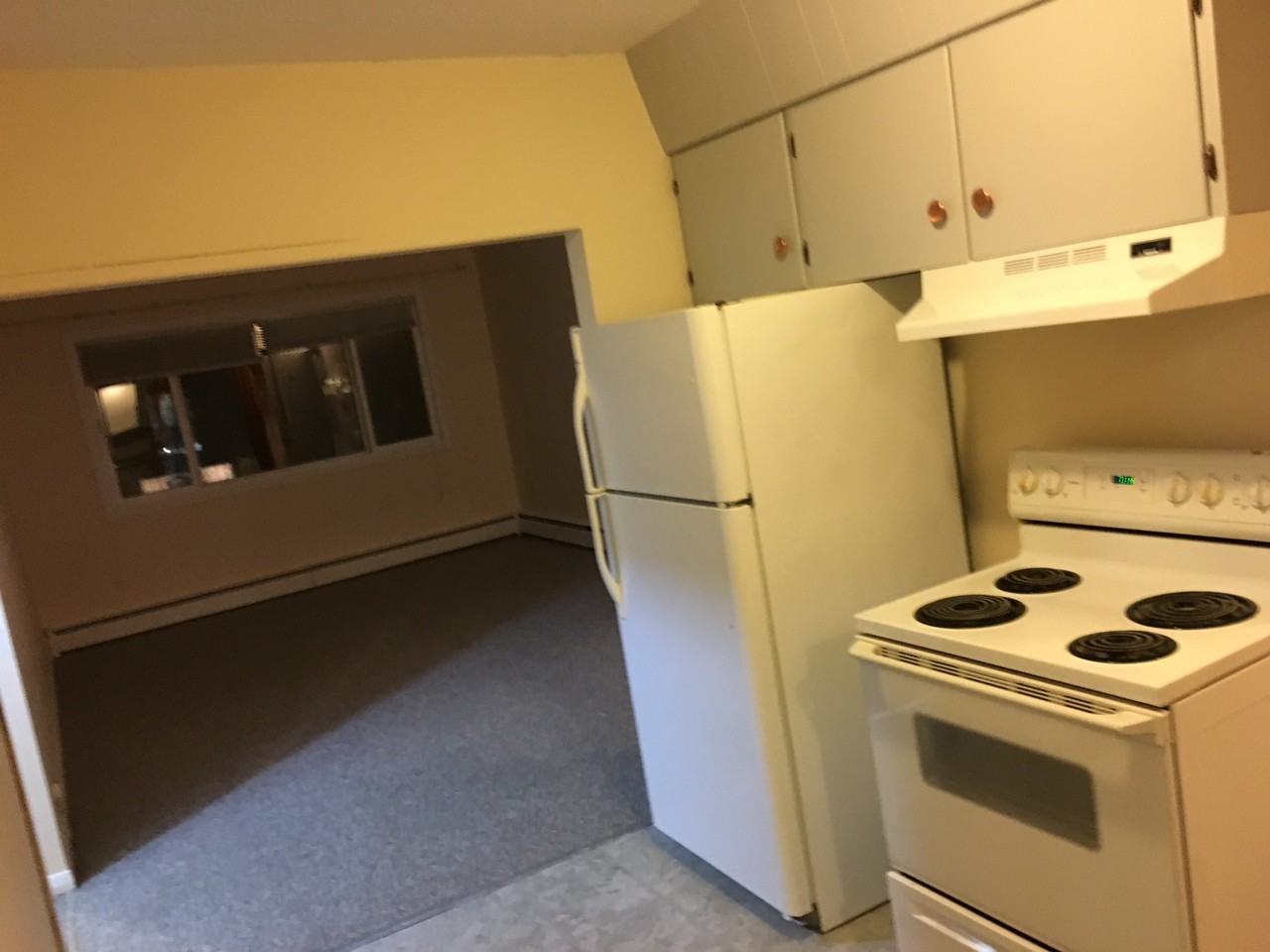 3860 Retallack St - Photo 3 of 8