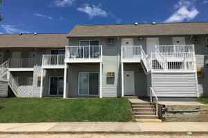 featured image of 1615 E Dakota Ave