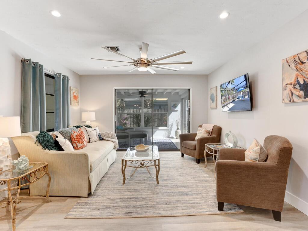 1014 Broad Ave N #1 - Photo 4 of 29