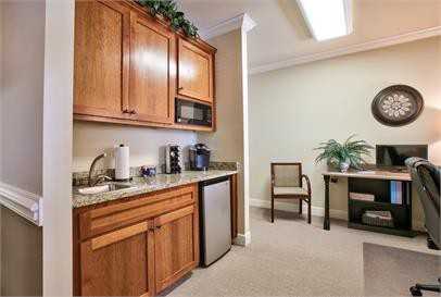 2236 2236 Capital Circle NEUnit 204 #204 - Photo 6 of 9