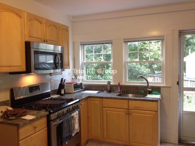 55 Riverview Ave #2 - Photo 3 of 18