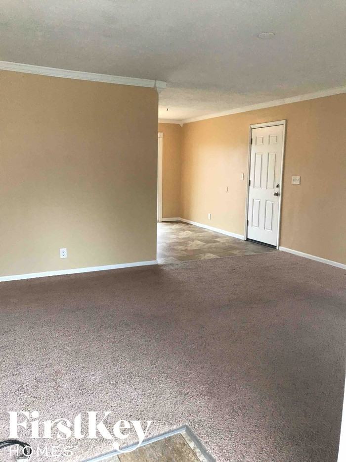 2626 Tobermory Ct - Photo 2 of 21