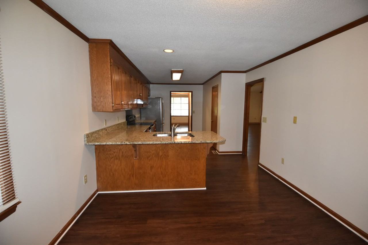 3036 Tradd Dr - Photo 3 of 13