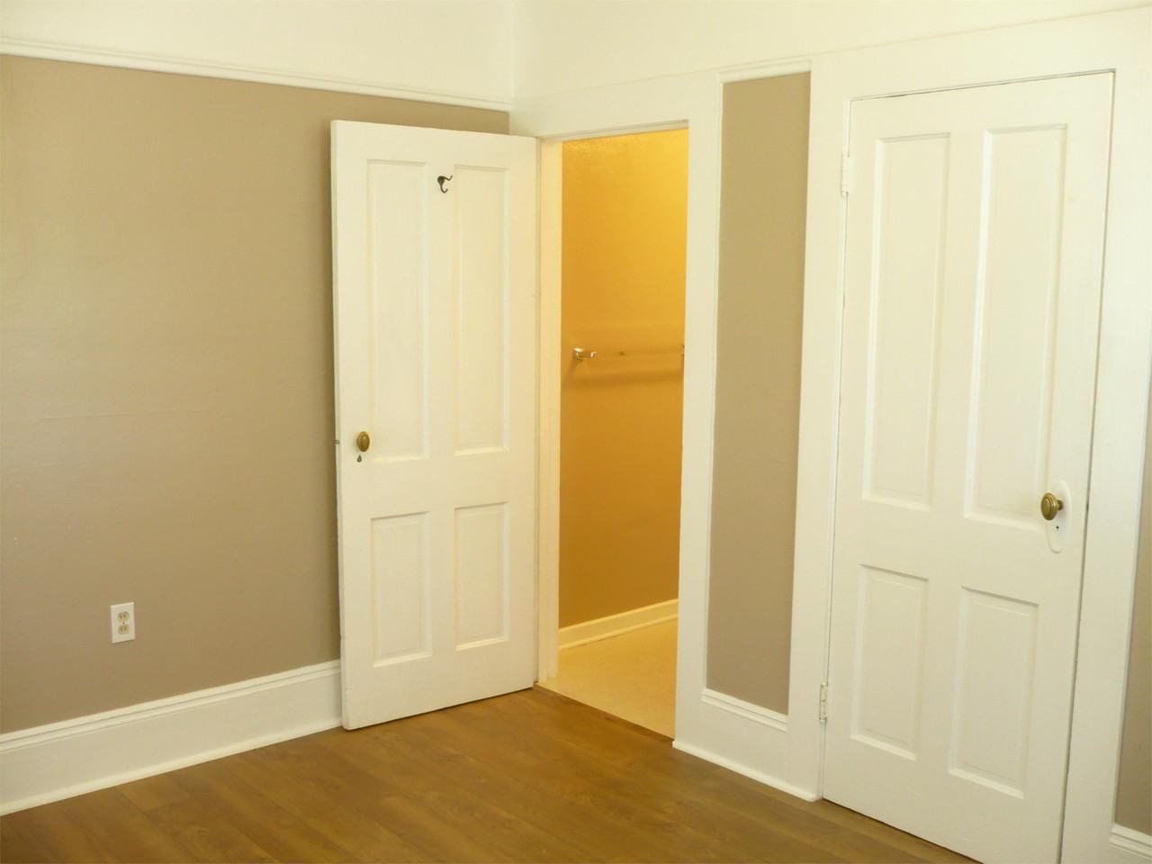 457 SW Washington - 6 #6 - Photo 4 of 15