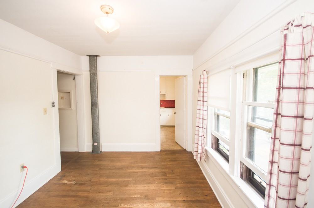 457 SW Washington - 6 #6 - Photo 6 of 15