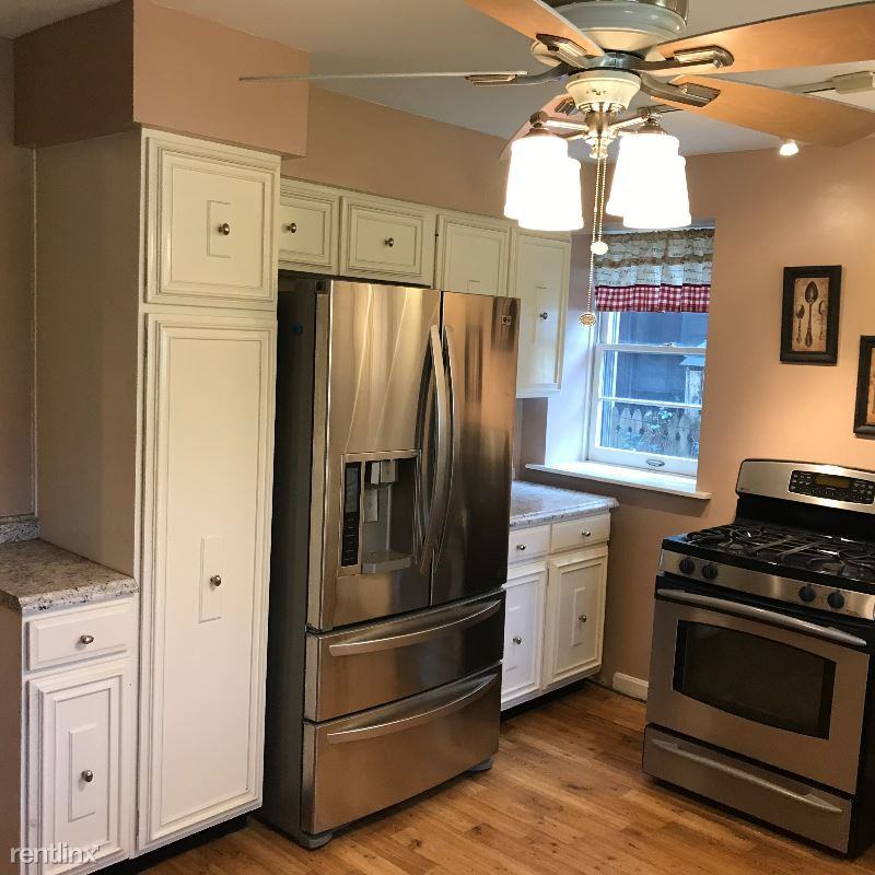 1324 1324 Highland Ave 1 - Photo 2 of 31