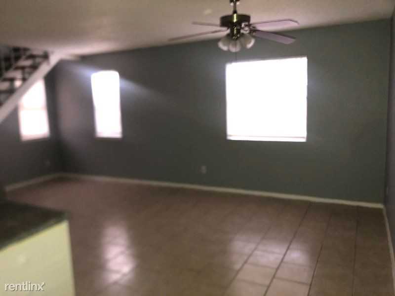 313 Rolston Rd - Photo 2 of 11