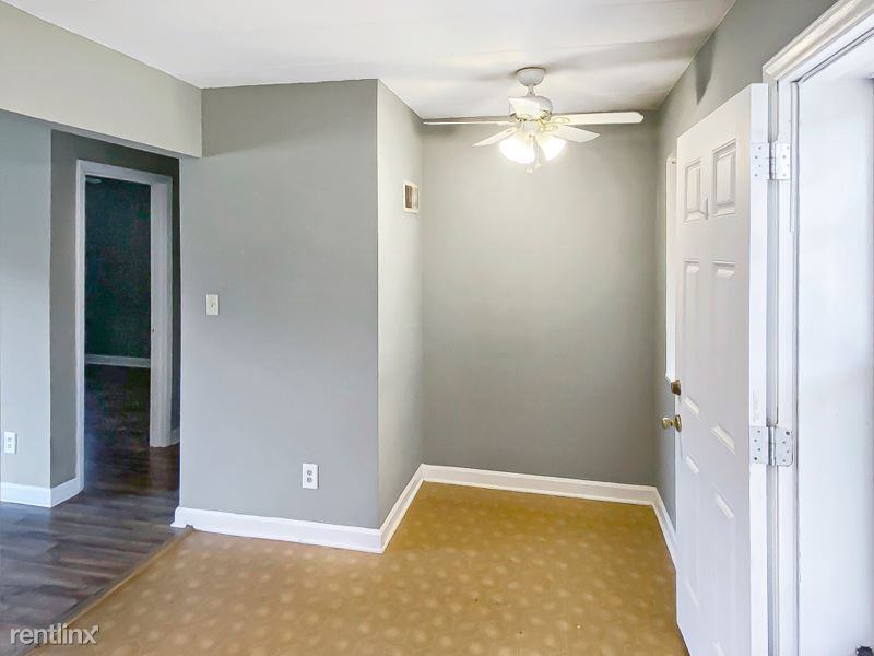 3010 3010 Crosby Rd 130 - Photo 3 of 9