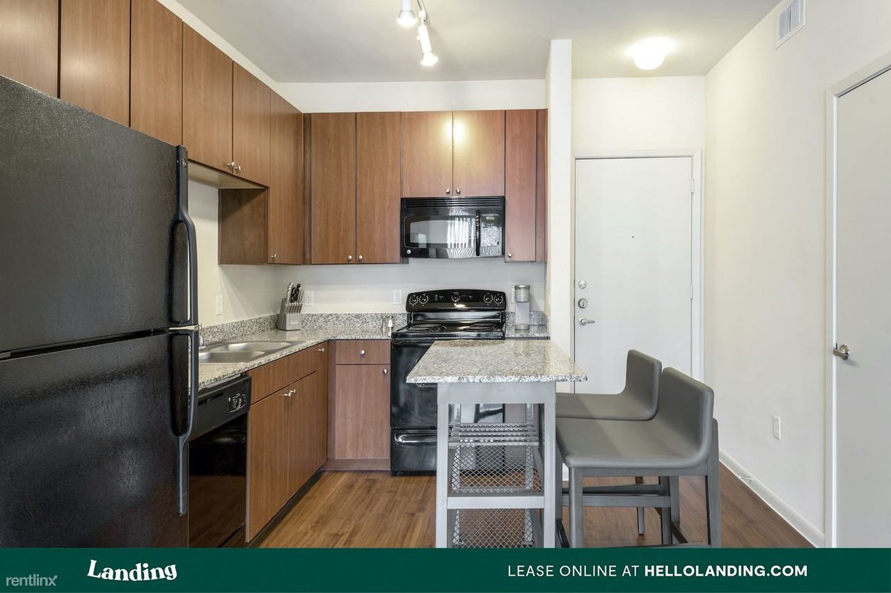 Landing Furnished Apartment Carlyle Place Apartments - Photo 2 of 50