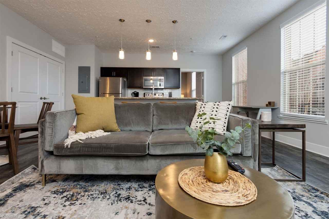 Landing Furnished Apartment LC Murfreesboro - Photo 3 of 50