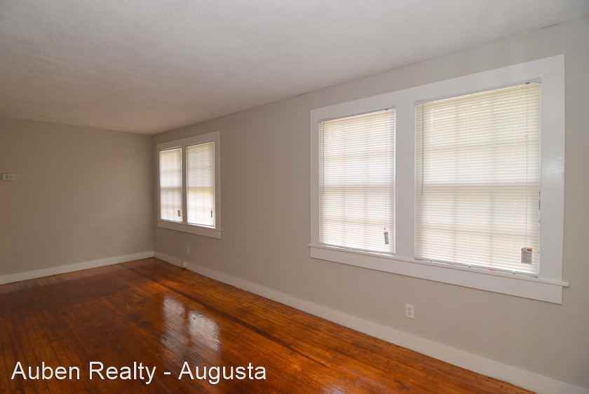 3029 Wrightsboro Rd - Photo 2 of 27