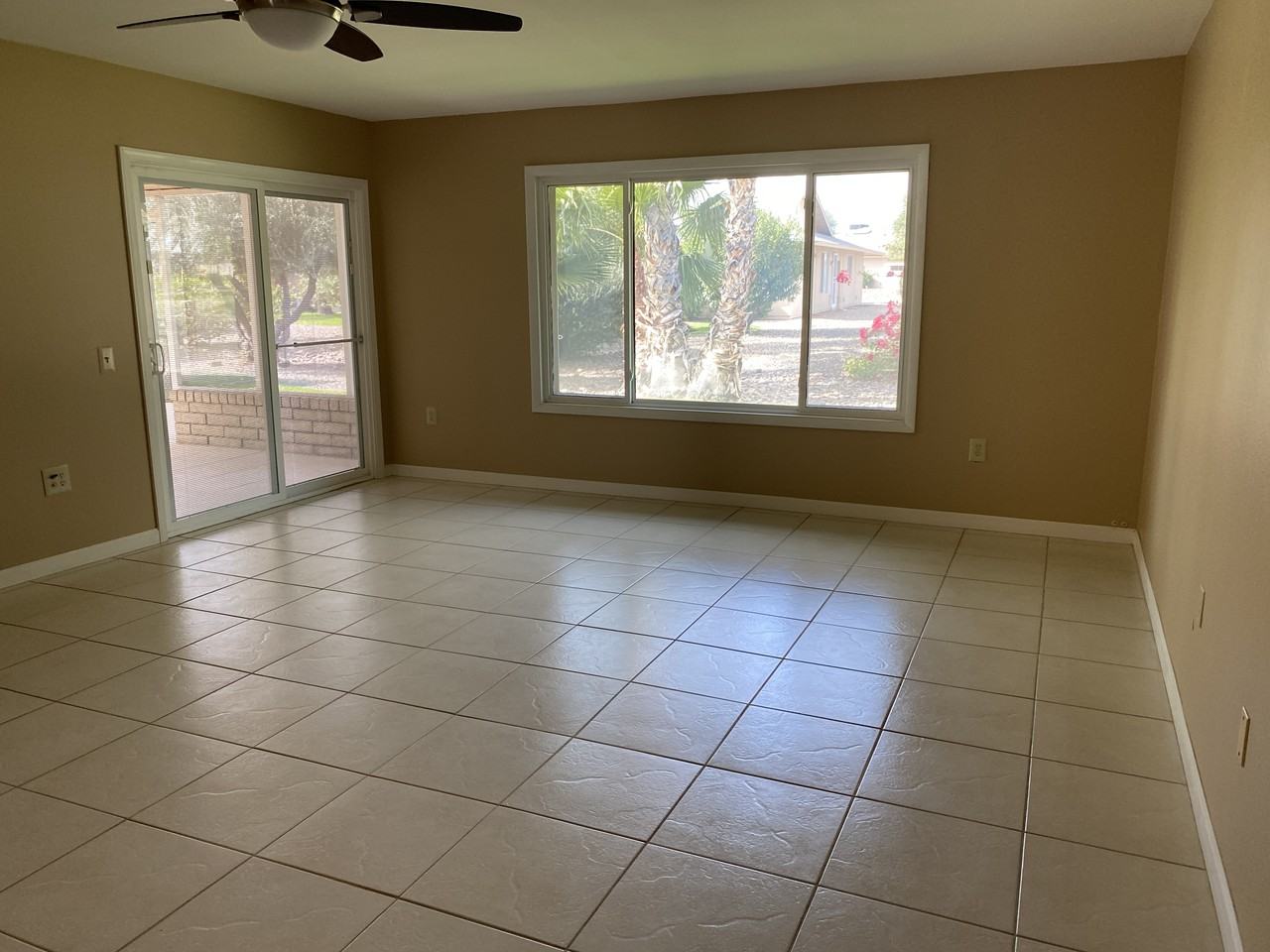 18218 N 125th Ave - Photo 2 of 28