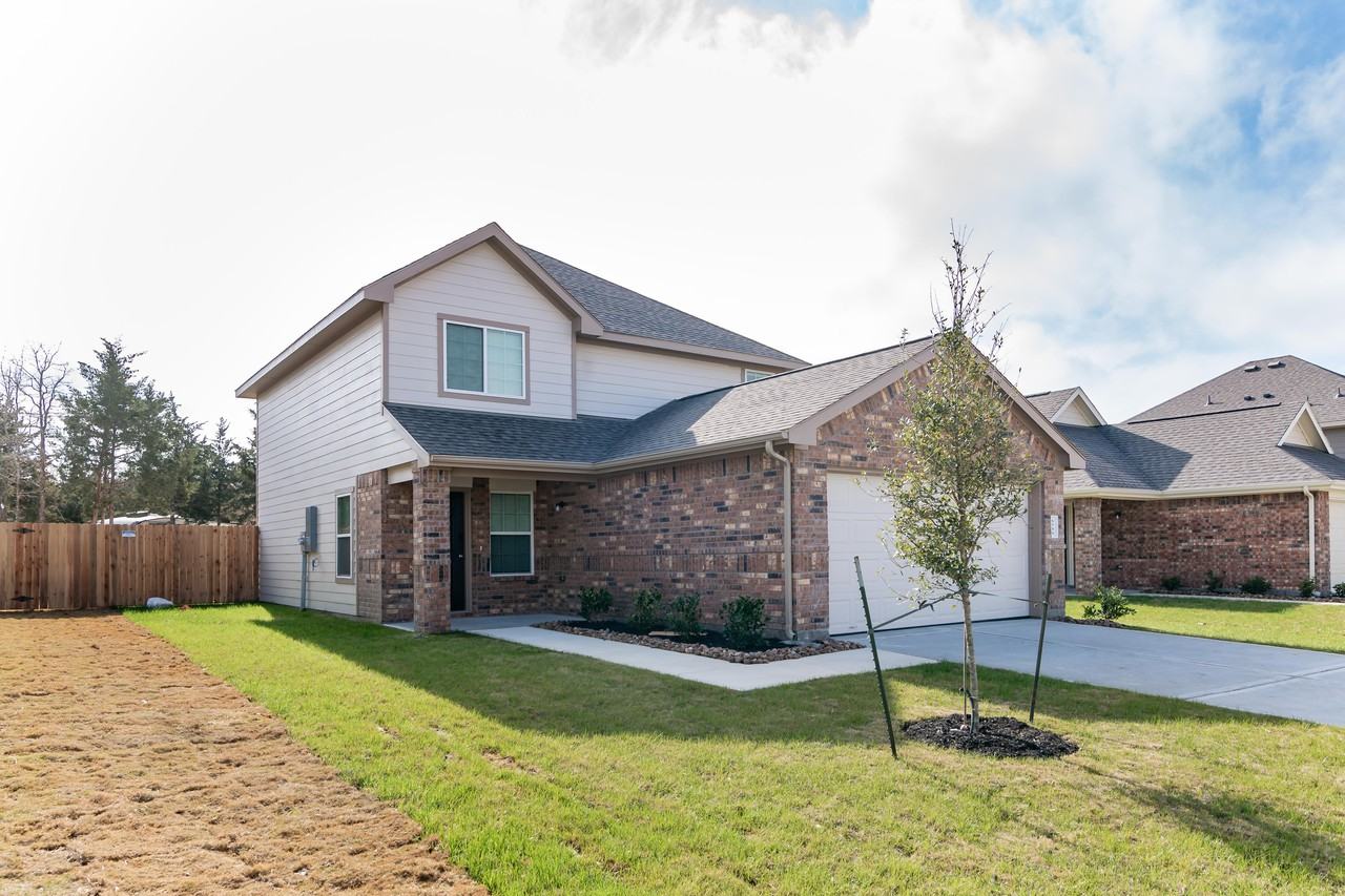 5736 Paseo Pl - Photo 2 of 12