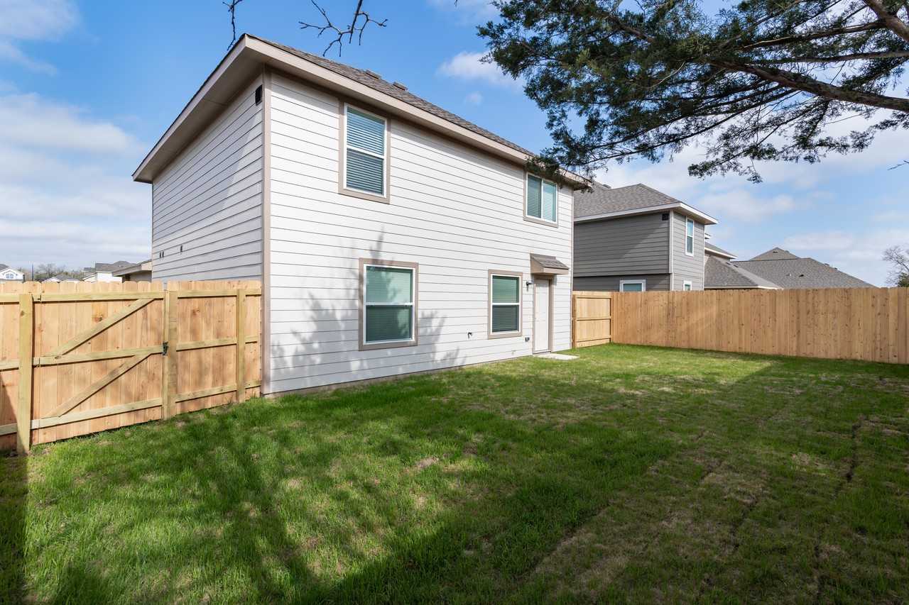 5736 Paseo Pl - Photo 3 of 12