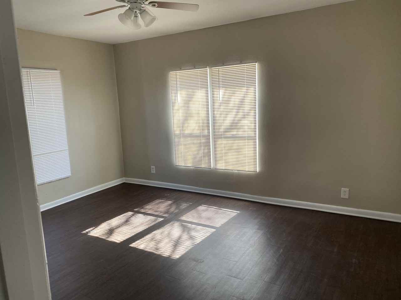 1904 24th St - Photo 3 of 12