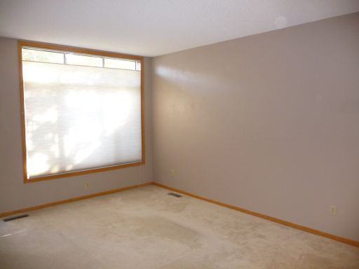 10924 Oregon Ave S - Photo 6 of 8