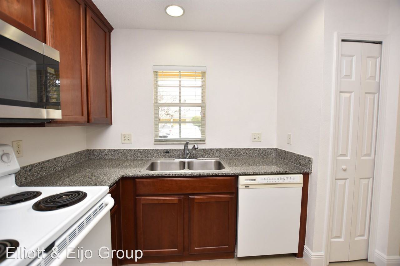 5410 River Rock Rd - Photo 3 of 26