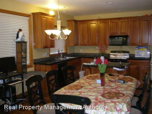 8619 Ne 31st Cir - Photo 2 of 17