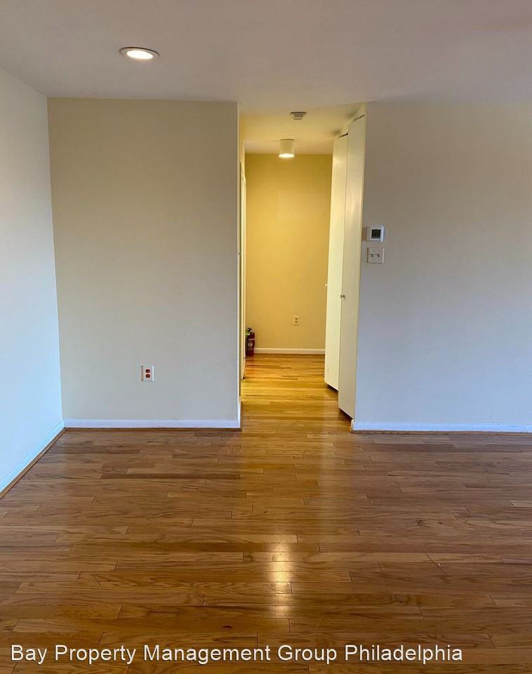 1637 Oakwood Dr #S423 - Photo 2 of 18