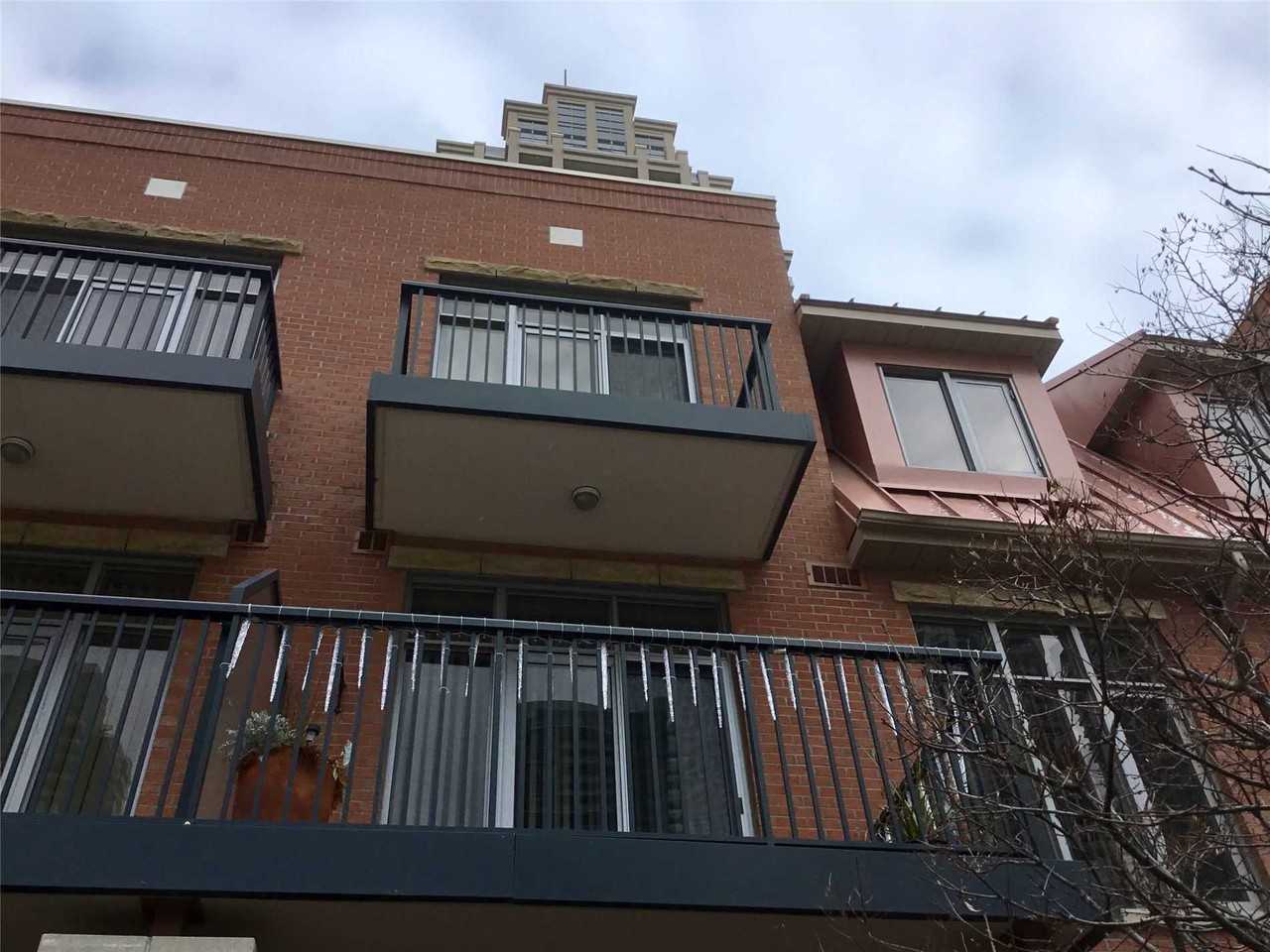 320 City Centre Drive - Photo 2 of 14