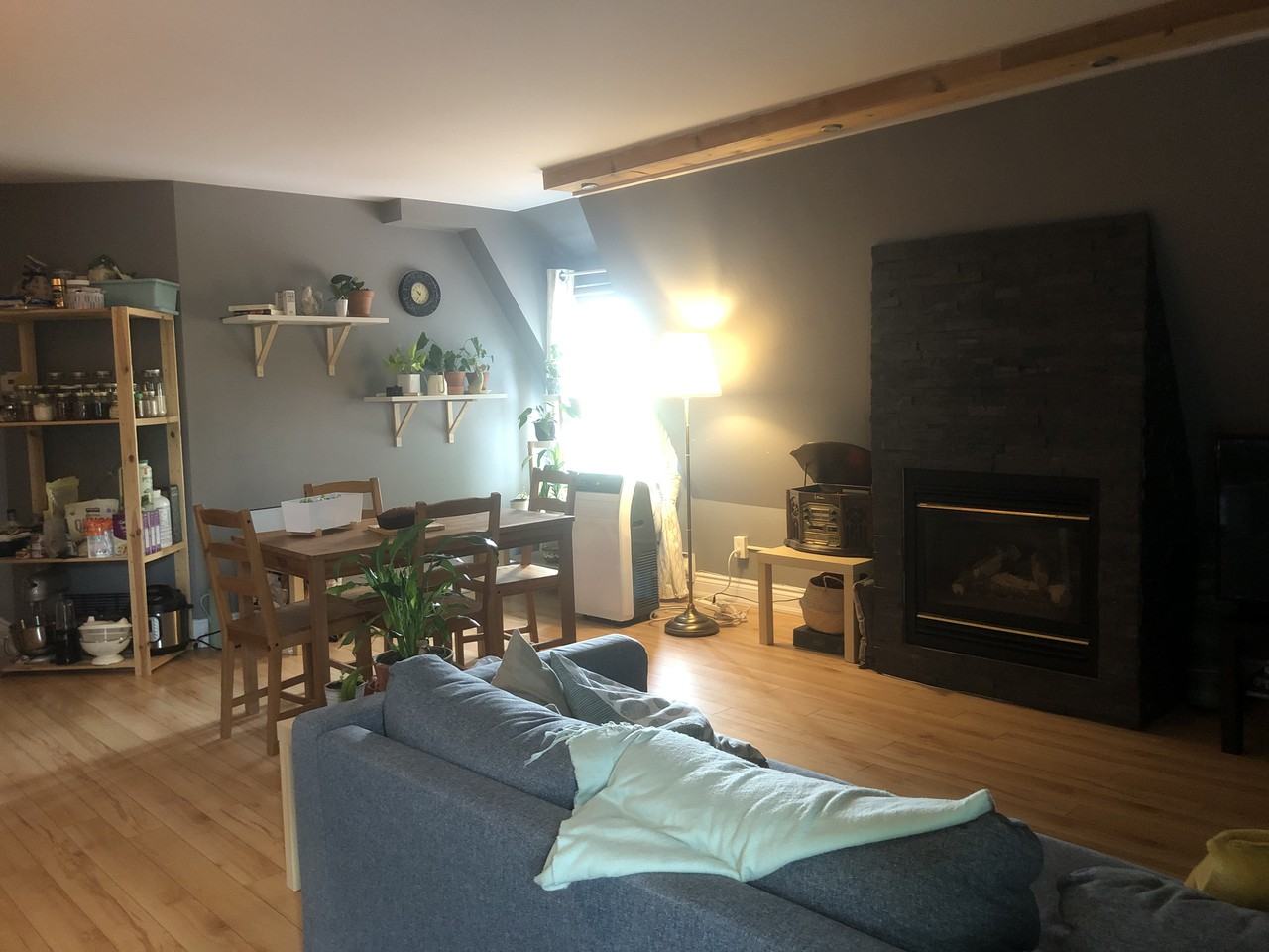 550 O'Connor Street - Photo 3 of 7