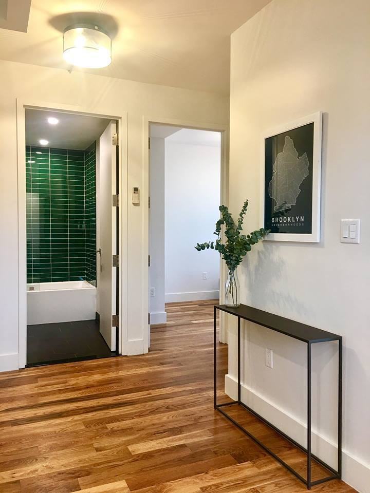 FORD BUILDNG - Photo 3 of 14