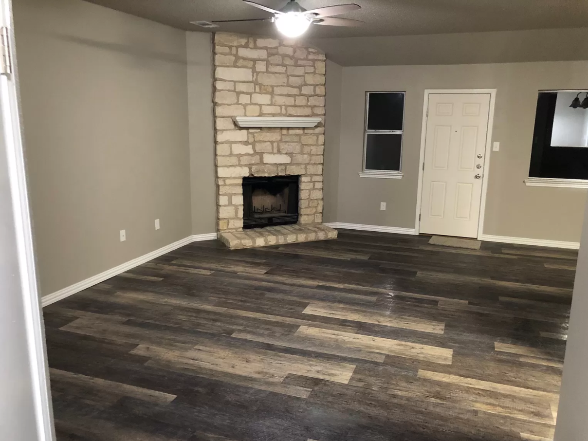 5006 Parkwood Drive - Photo 2 of 4