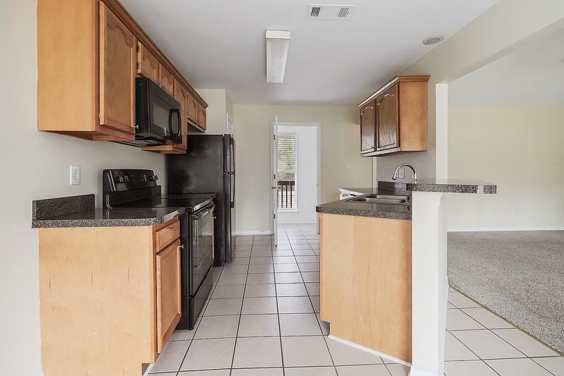 14394 Lake Catherine Dr - Photo 3 of 11