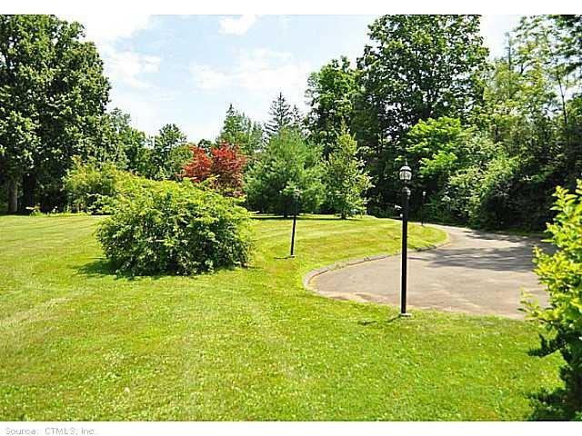 399 N Main St - Photo 3 of 35