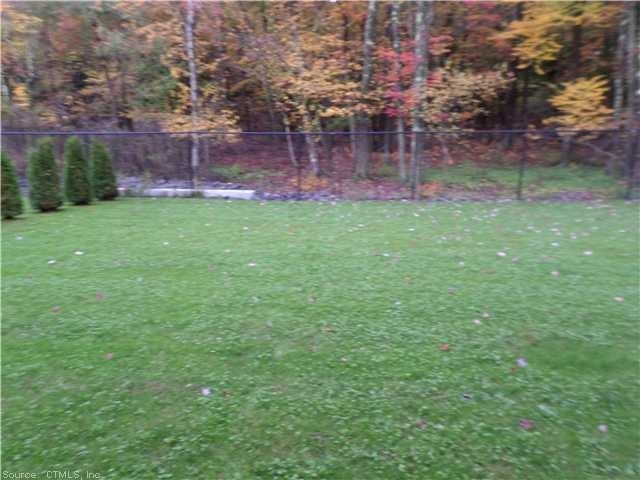 160 Curtis Dr - Photo 2 of 2