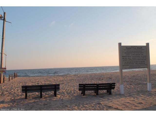 81 Swan Ave - Photo 2 of 7