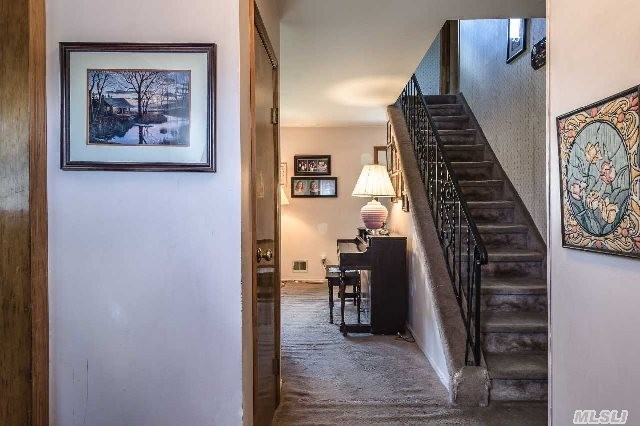 3 Vernon Ln - Photo 2 of 20