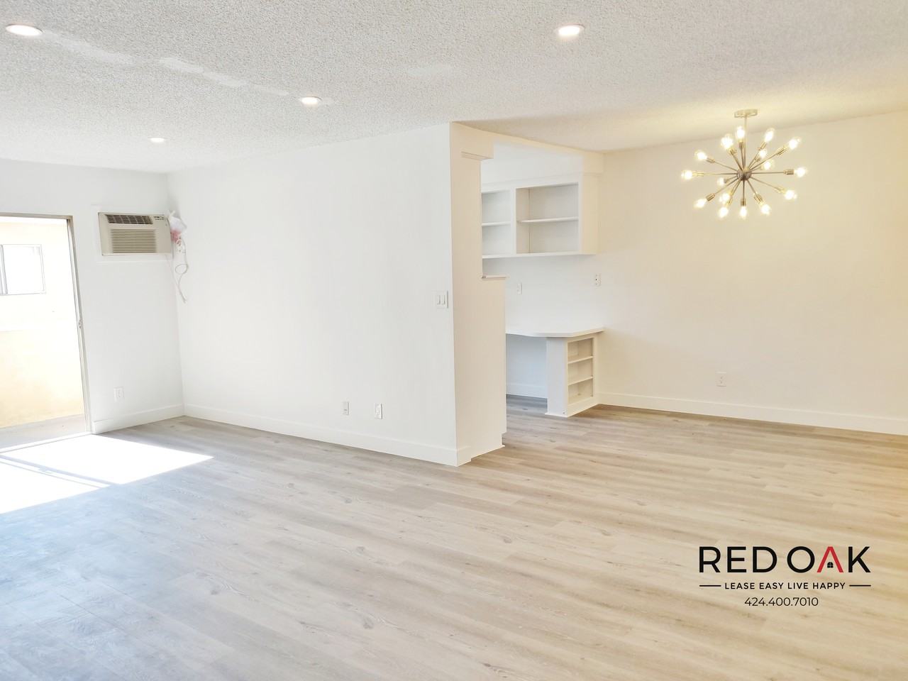 7720 Hampton Ave #209