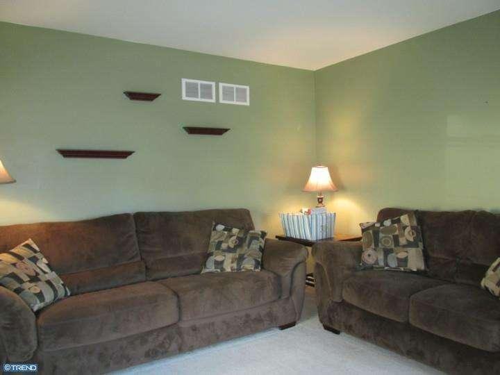 9 Lemontree Dr - Photo 3 of 23