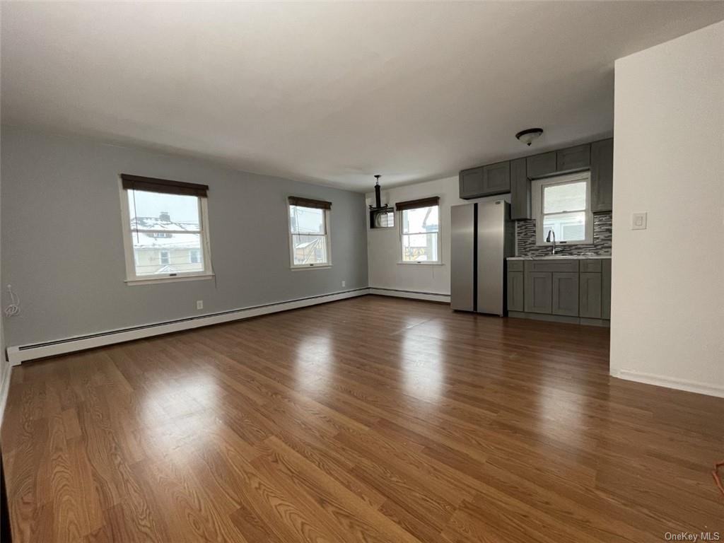 34 Park Pl Unit 2 - Photo 2 of 6