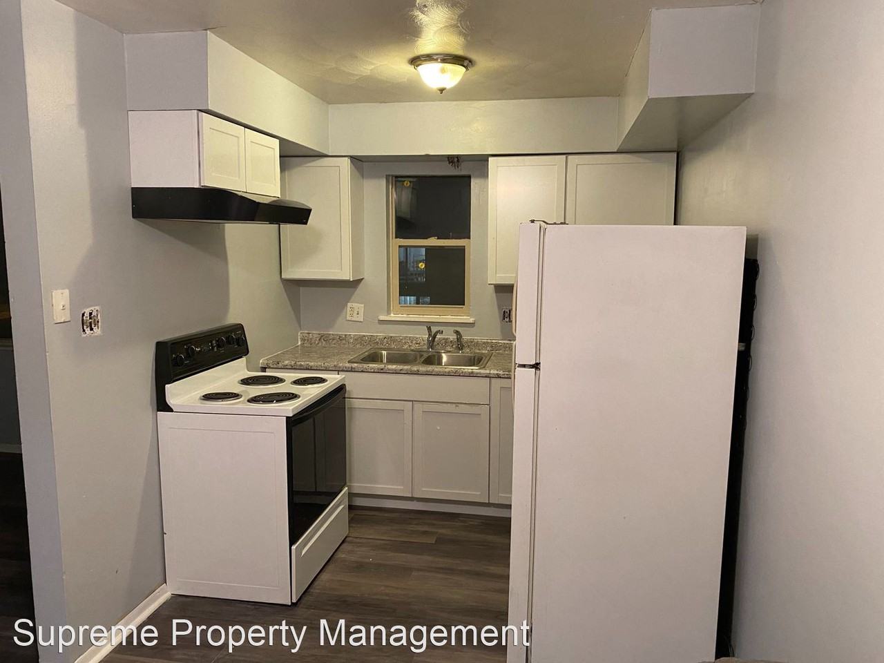 2425 Albany St - Photo 2 of 8