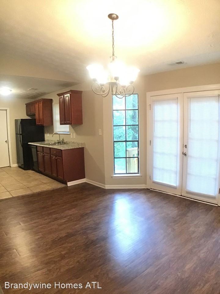 7272 Indian Hill Trl - Photo 3 of 13