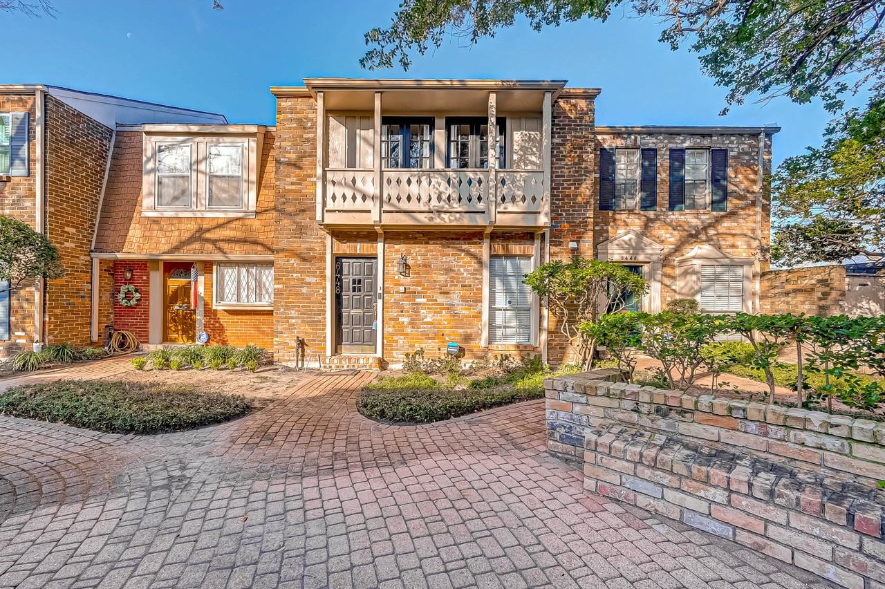 6448 Olympia Dr #82 - Photo 3 of 20