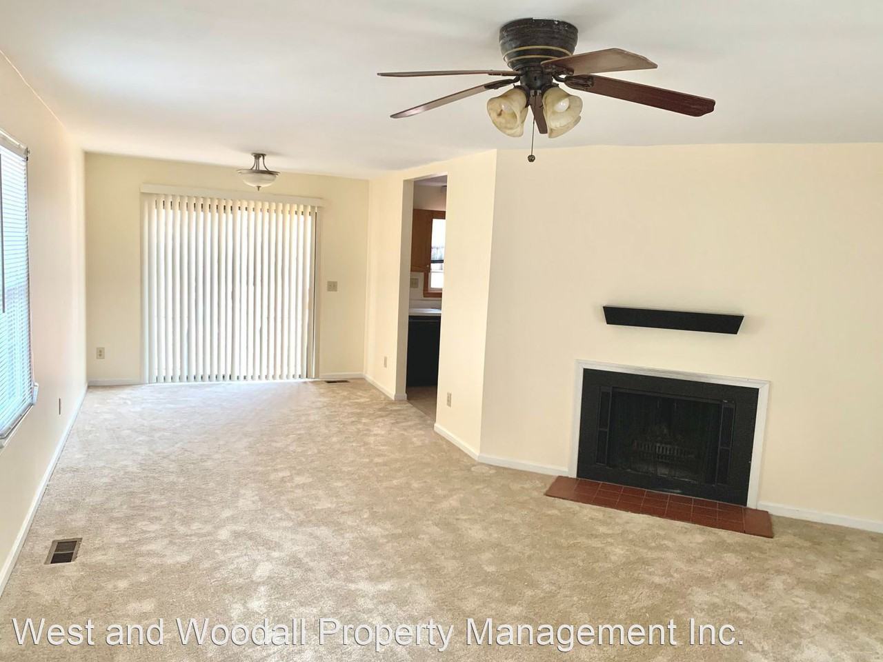 1001 Limerick Ln - Photo 2 of 8