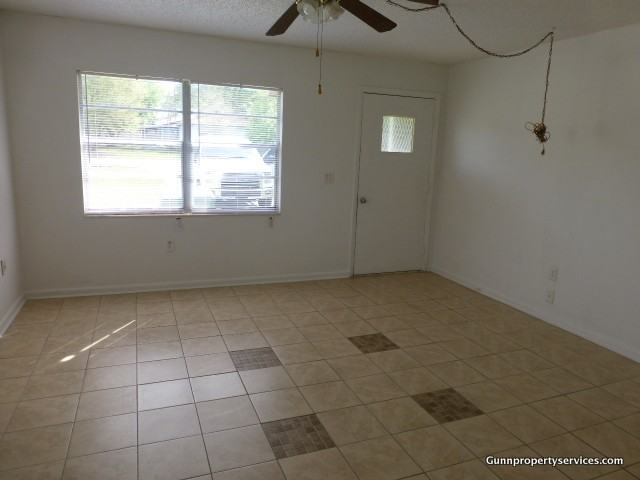 1001 Crawford St - Photo 2 of 8