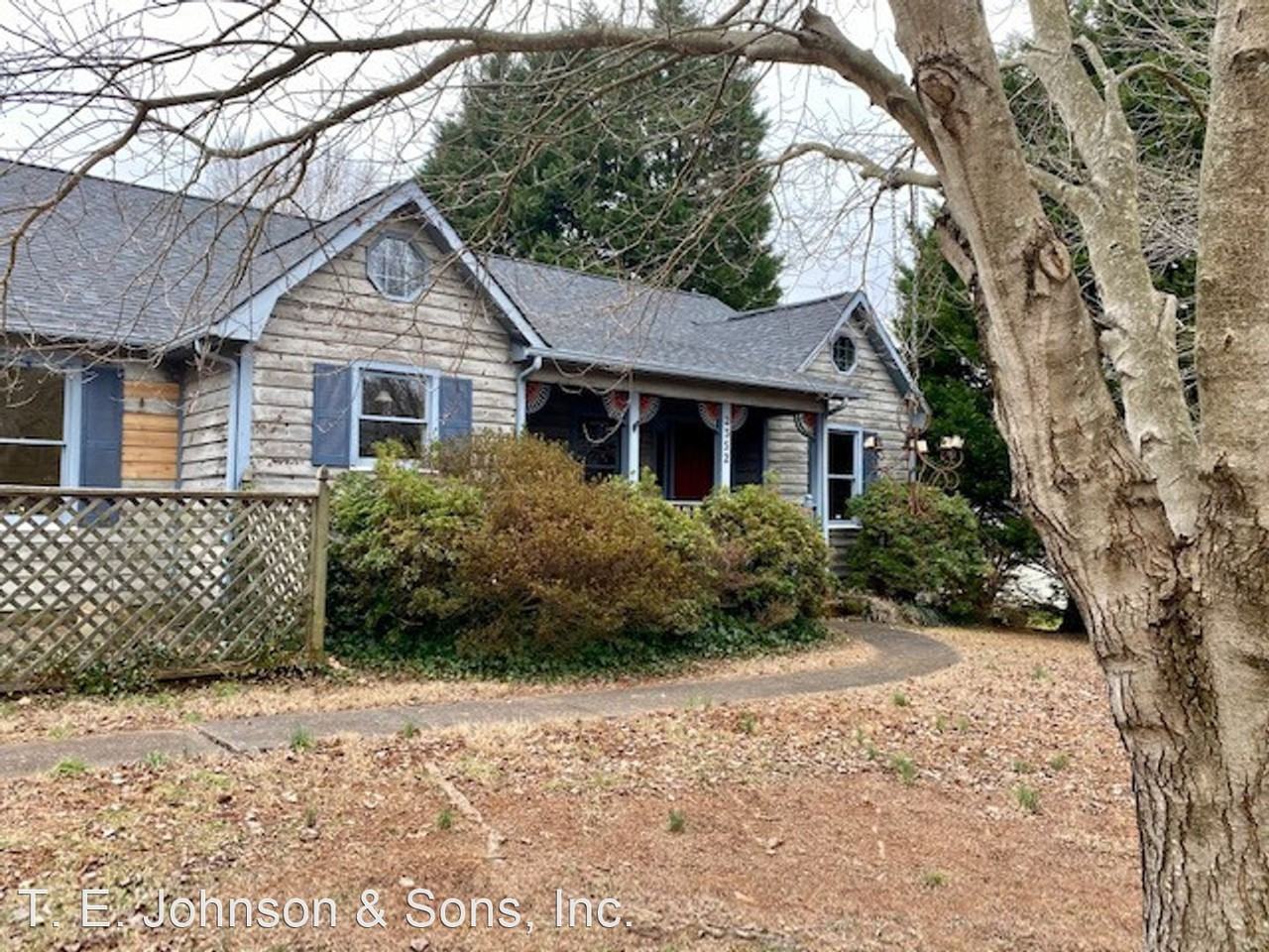 2352 Silas Creek Pkwy