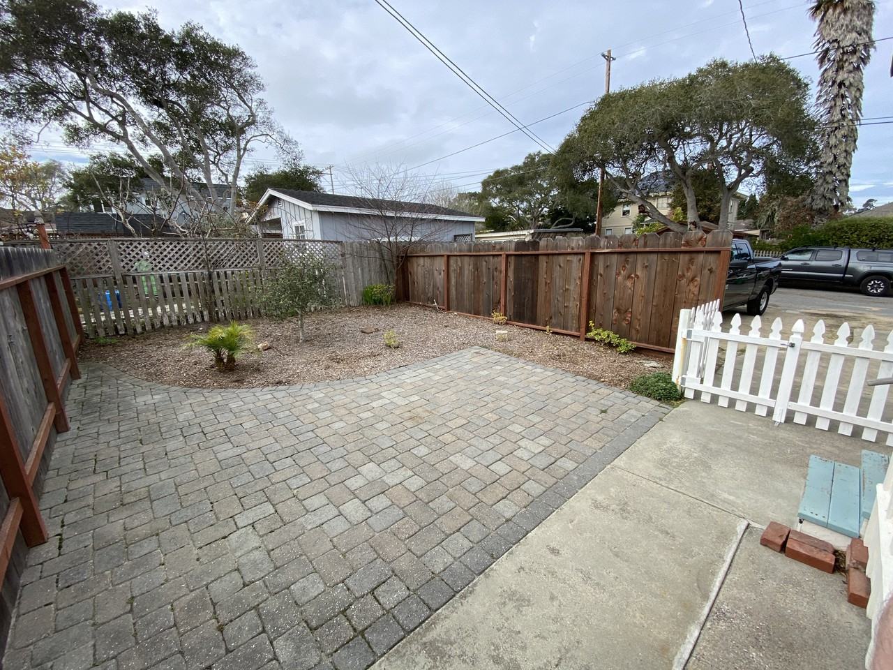 512 Lobos Ave - Photo 2 of 12
