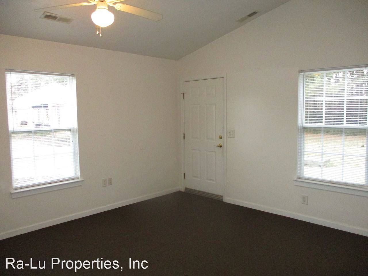 592 Piney Grove Rd Apt C - Photo 3 of 11