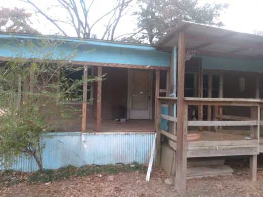 609 Murchison Street - Photo 2 of 7