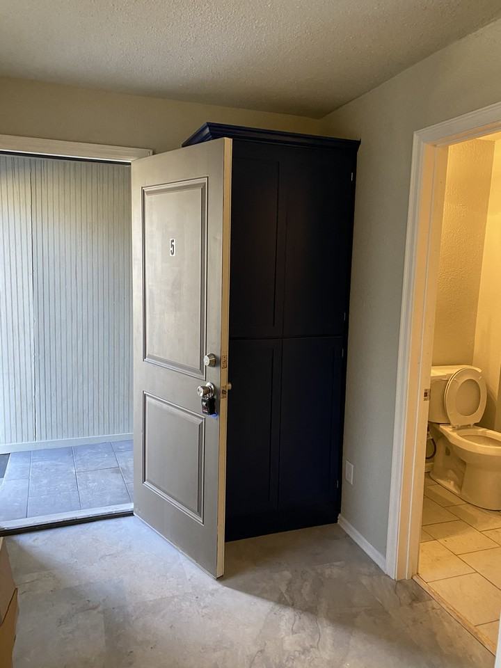 Bethel Apartments - Photo 3 of 7