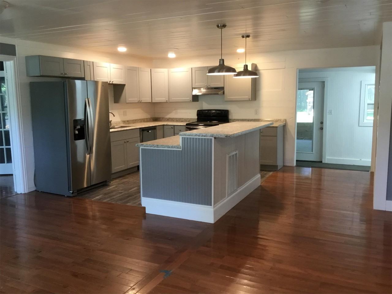 940 Julian Rd #1 - Photo 2 of 19