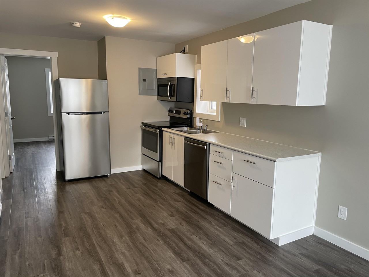 253 Ave 1st #1 - Photo 3 of 5